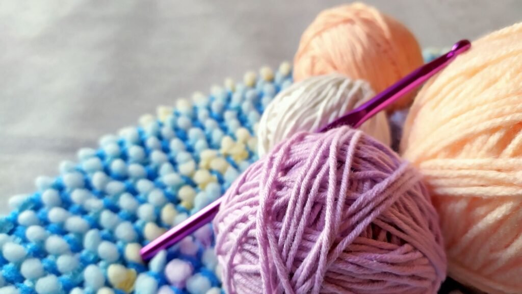 Materiales necesarios: hilo de algodón grueso y aguja de crochet